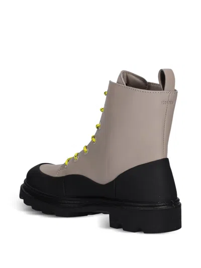 Ecco Grainer Boots In Neutral