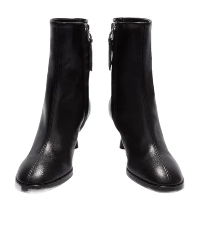 Aeyde Women Black Ankle Boots With Rounded Toe In Leather Woman In Black
