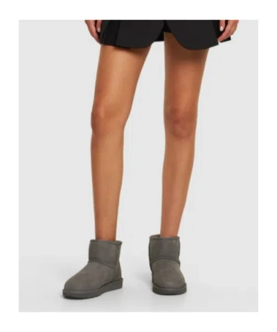 Ugg Rear Pull-ring Snow Boots In Gray