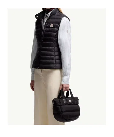 Moncler Borsa A Mano Caradoc Mini In Tessuto Nero Donna In Black