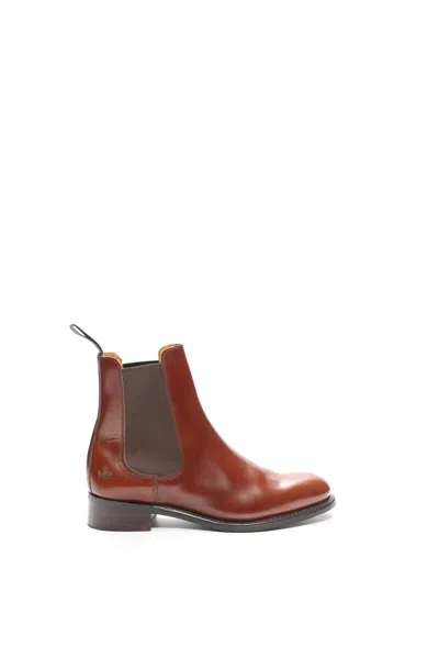 Macian Silvia Chelsea Boots In Brown