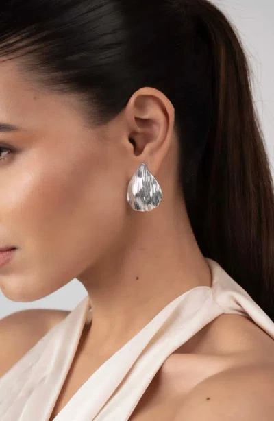 Naveda Zaria Drop Earrings In Silver