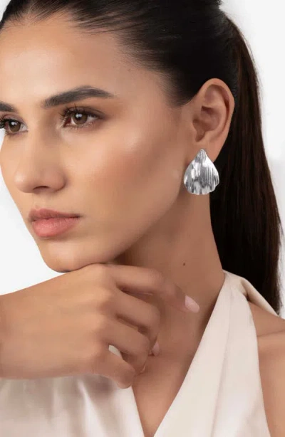 Naveda Zaria Drop Earrings In Silver