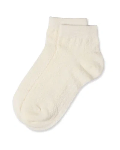 Memoi Rayon Blend Diamond Knit Patterned Ankle Sock In White