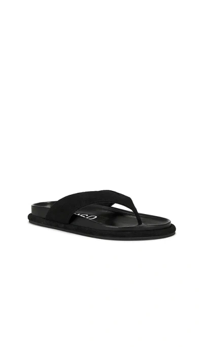 Senso Devon Flat Sandals In Black