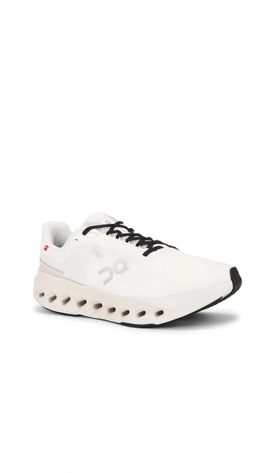 On Cloudsurfer Next In White