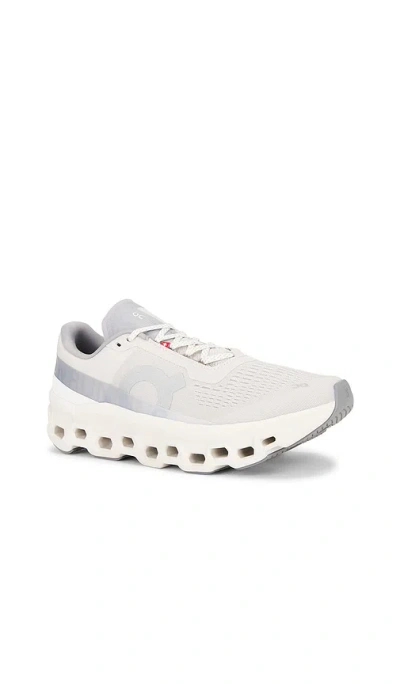 On Cloudmster 1 In White