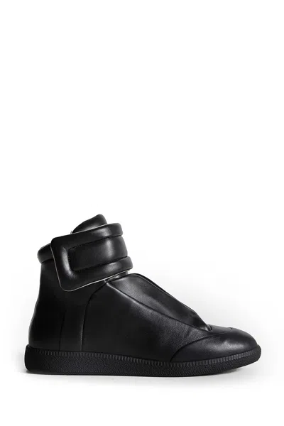 Maison Margiela Future Low Sneakers Ankle Length Rubber Sole In Black