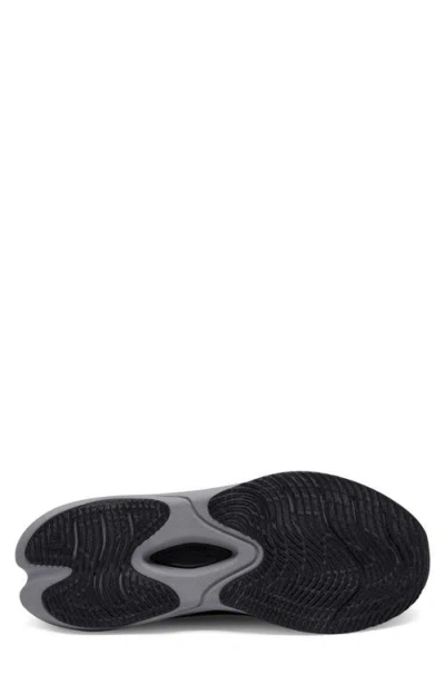 Clarksr Clarks(r) Pace Rise Sneaker In Black