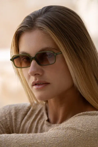 Freyrs Eyewear Miki Rectangular Sunglasses In Green