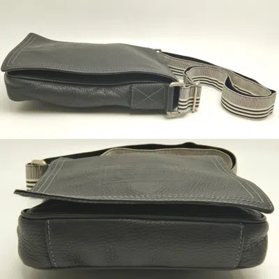 Pre-owned Givenchy Black Leather Shoulder Bag ()