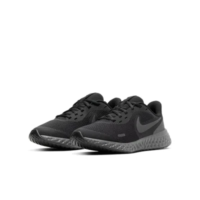 Nike Revolution 5 'black'
