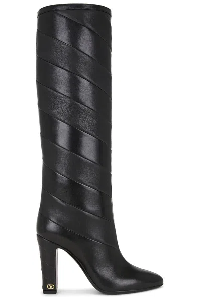 Valentino Garavani Rayons Nappa Boot With Chevron Pattern 100mm Woman Black 39 In Black