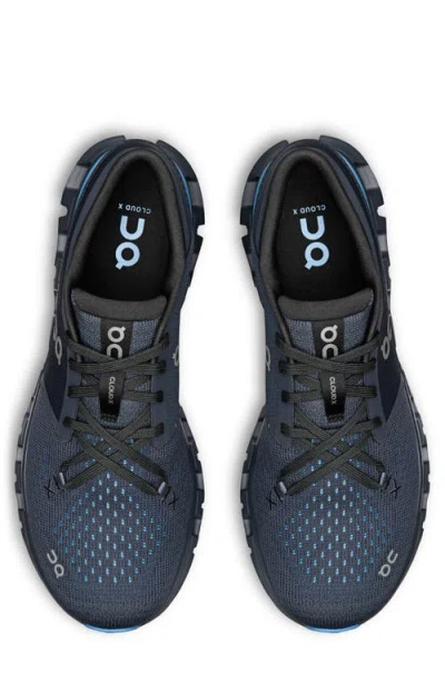 On Cloud X 4 Training Shoe In Black