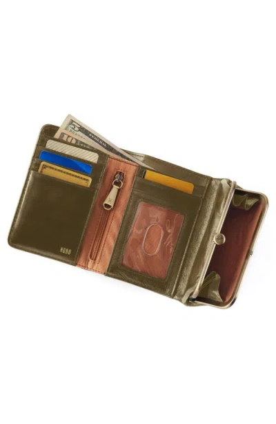 Hobo Robin Frame Wallet In Green