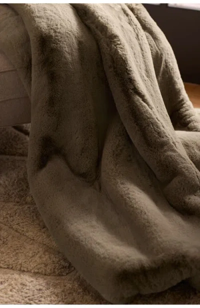 Cozy Earth Extra Weight Cuddle Blanket In Brown