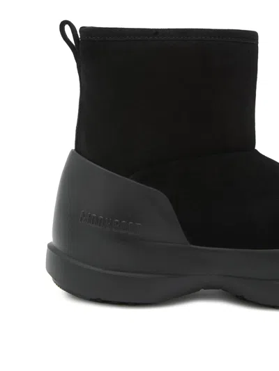 Moon Boot Boots In Black