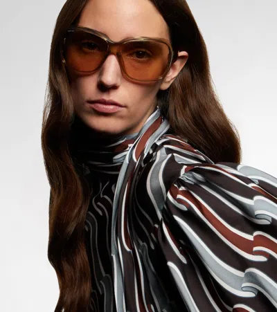 Gucci Script Square Sunglasses In Neutral