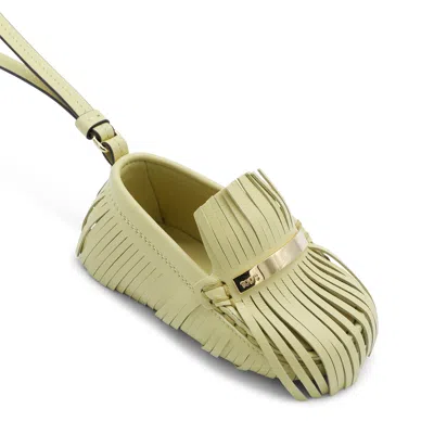 Tod's Keychains Flan