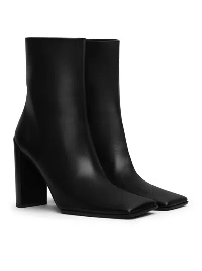 Alaïa Alaia Women Square Leather Ankle Boots In Black