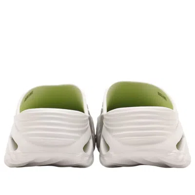 Crocs Echo Wave Slides In White
