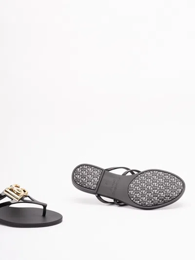 Dolce & Gabbana Black Thong Sandals With Logo Plaque On The Front In Rubber Woman