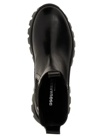 Dsquared2 Leather D2 Statement Chelsea Booties In Black