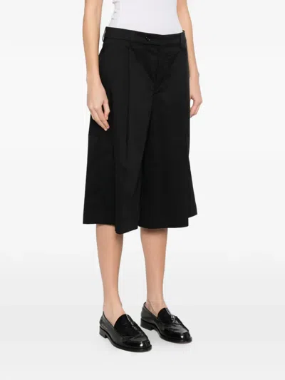 Berwich Button Shorts In Black