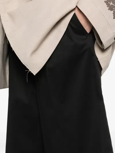 Berwich Button Shorts In Black