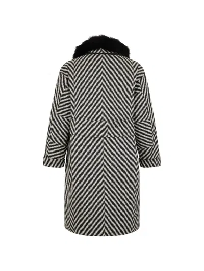 Moorer Zigzag-pattern Fur-collar Coat In Black