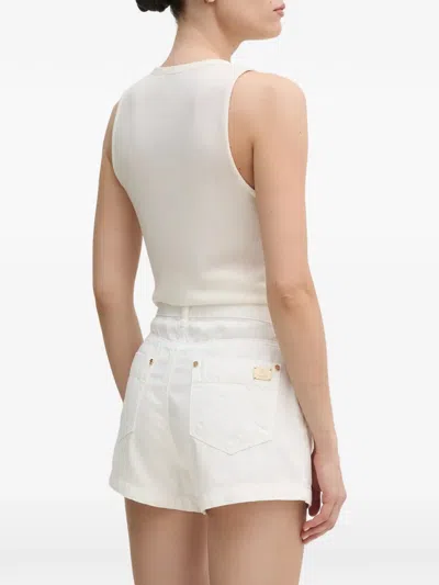 Gaudì Buttoned Shorts In White