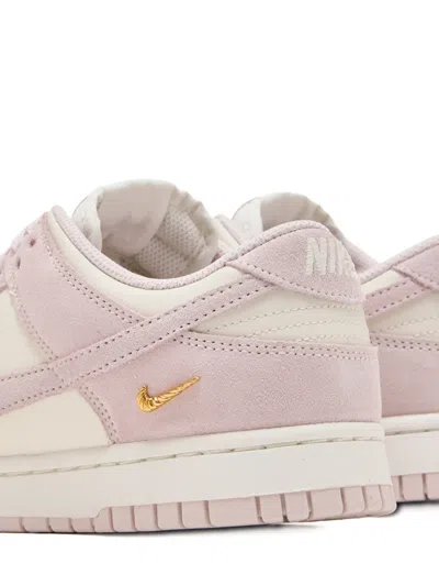 Nike Dunk Sneakers In Pink