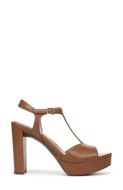 Naturalizer Miller Platform Sandal In Brown