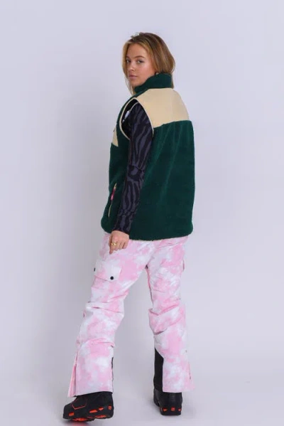 Oosc Method Vest Forest Green In Green