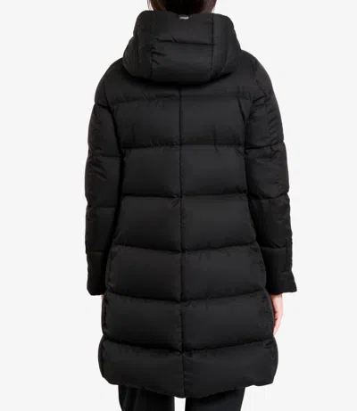 Herno Black Down Jacket With Fixed Hood And Quilted Design In Tech Fabric Woman