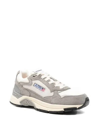 Autry Hyperway Sneakers In White