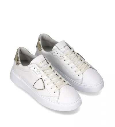 Philippe Model Temple In White