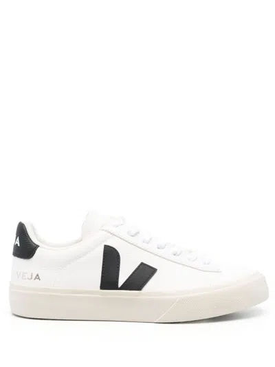 Veja Minimalist White Sneakers With Contrasting Logo In Neutral