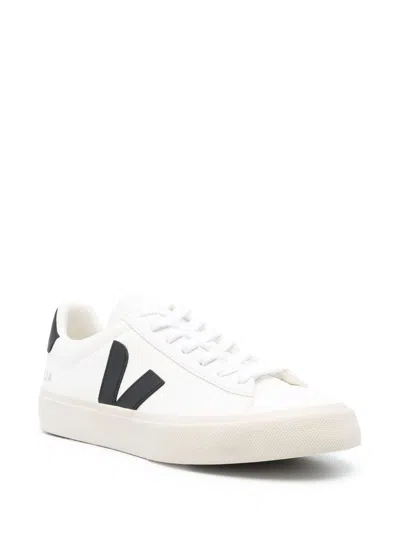 Veja Minimalist White Sneakers With Contrasting Logo In Neutral