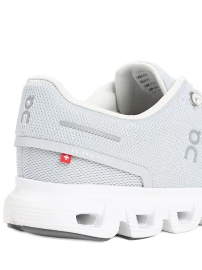 On Cloud 6 Trainers In White