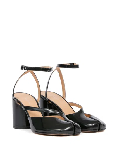 Maison Margiela Tabi Sandals In Brushed Leather In Black