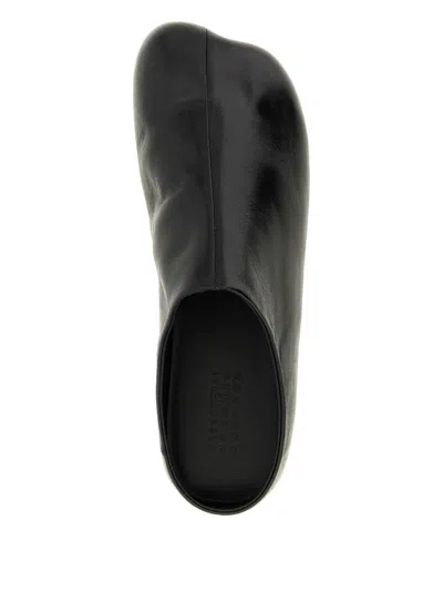 Mm6 Maison Margiela Anatomical Leather Sabot In Black