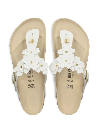 Birkenstock Gizeh Thong Sandals With Floral Buckle Fastening In Black