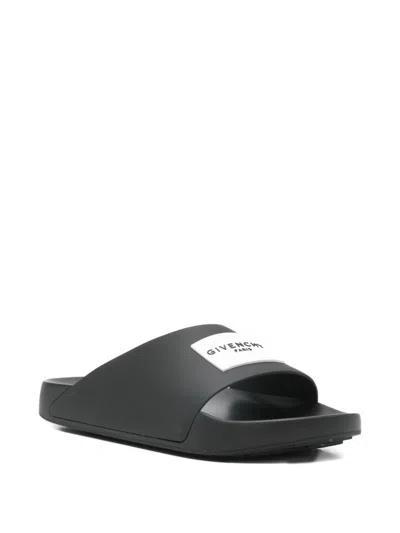 Givenchy Black Sandals With Wide Band And Contrasting Logo Patch In Rubber Man