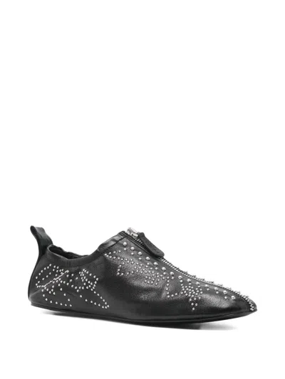 Chloé Low Top Sneakers Pull Tab Round Toe In Black
