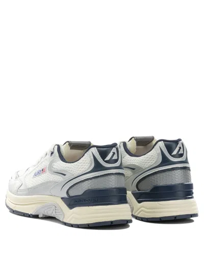 Autry Comfortable Mesh Sneakers With 3.5 Cm Sole Height For Men In Silver