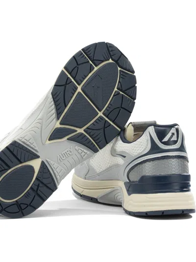 Autry Comfortable Mesh Sneakers With 3.5 Cm Sole Height For Men In Silver