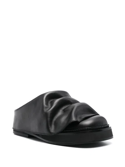 Attico Round Toe Leather Slip-on Sandals In Black