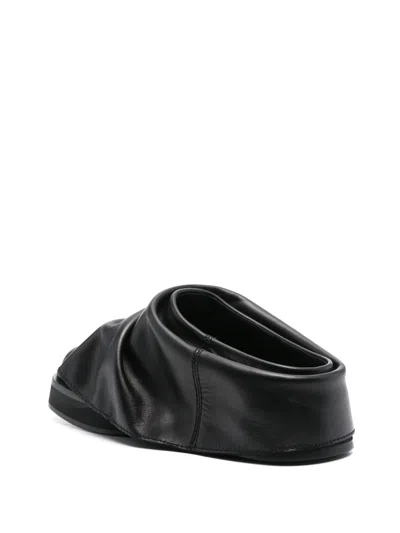 Attico Round Toe Leather Slip-on Sandals In Black