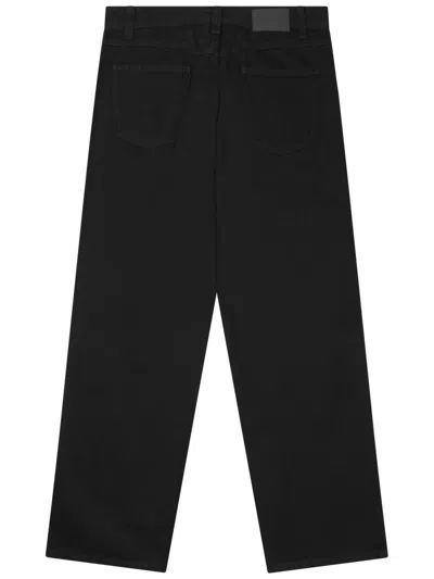 Closed 关闭 In Black